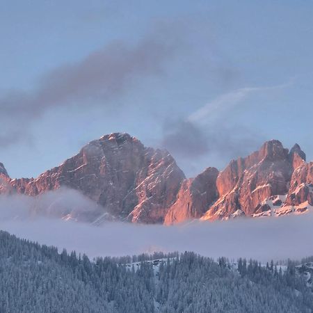 Family Appartment - Dachstein View Ramsau am Dachstein Luaran gambar