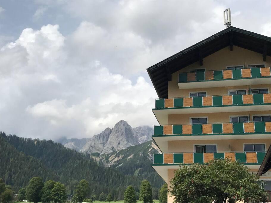 Family Appartment - Dachstein View Ramsau am Dachstein Luaran gambar